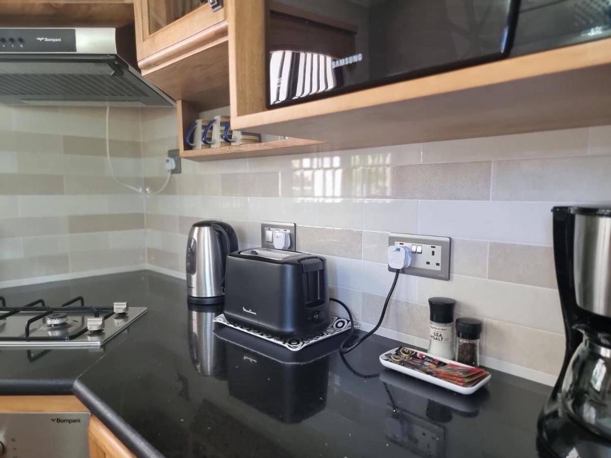 Drake Seaside Studio Apartments Бель-Омбр Экстерьер фото