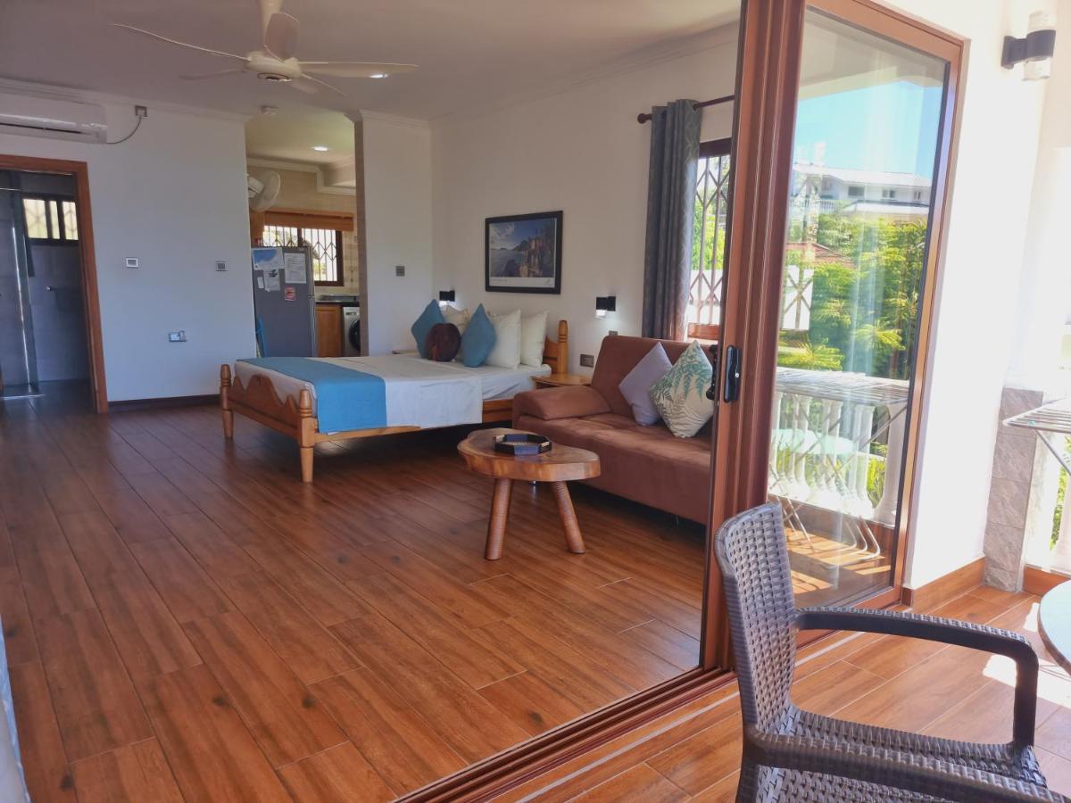 Drake Seaside Studio Apartments Бель-Омбр Экстерьер фото
